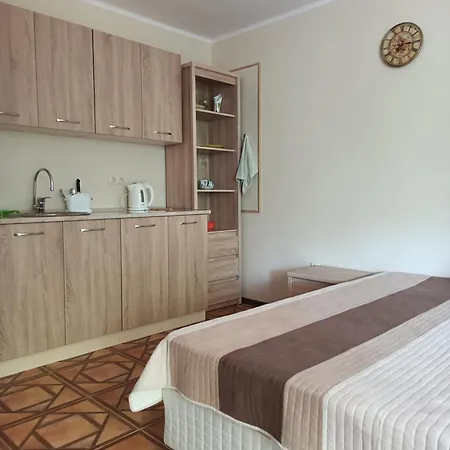Astara Appartement *