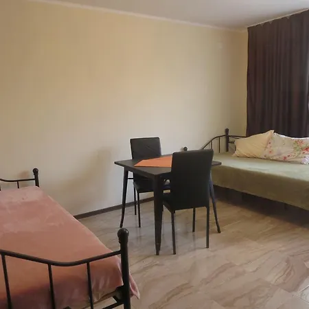 Astara Апартамент